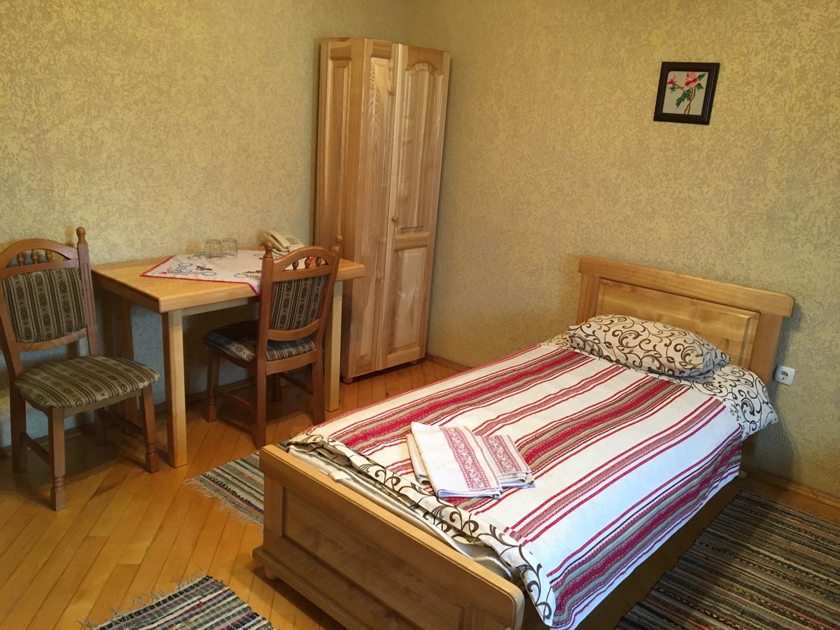 Hotel Svitlytsia Tyachiv Dış mekan fotoğraf