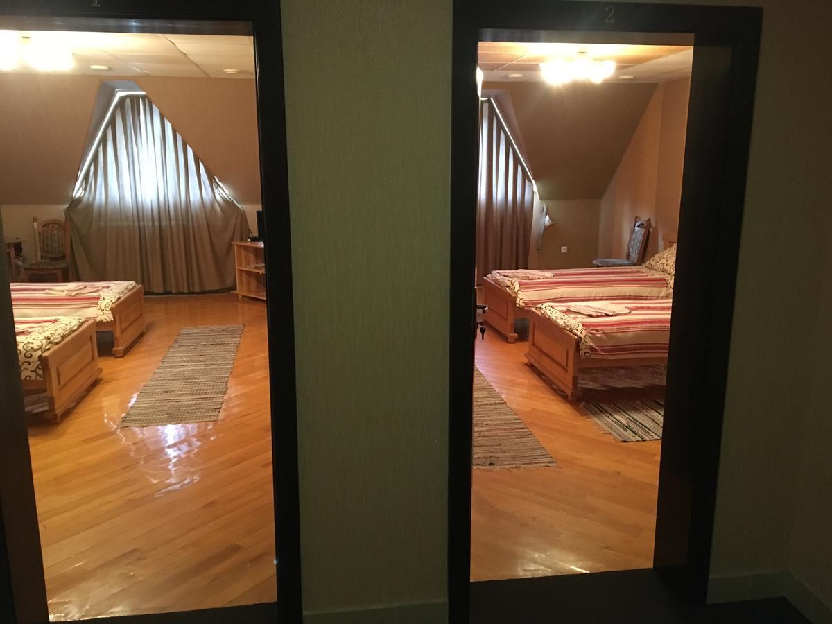 Hotel Svitlytsia Tyachiv Dış mekan fotoğraf