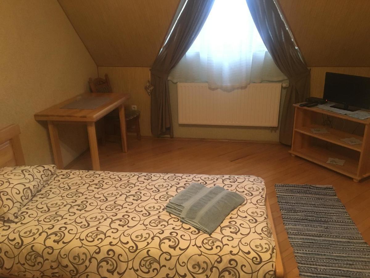 Hotel Svitlytsia Tyachiv Dış mekan fotoğraf